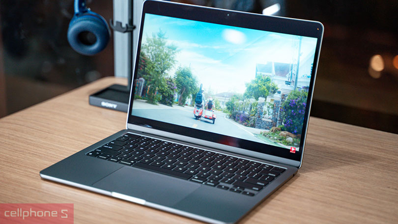 Mua Macbook Air chính hãng tại CellphoneS
