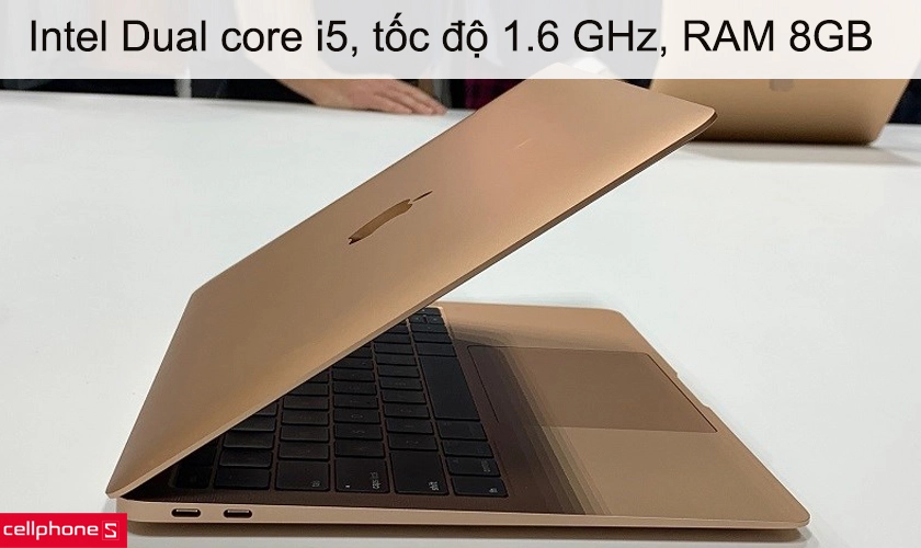 Hiệu năng tốt với chip Intel Dual core i5, tốc độ 1.6 GHz - 3.6GHz, RAM 8GB