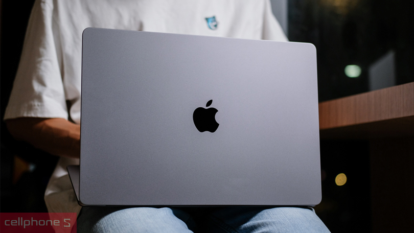 Thời lượng pin trên macbook m2