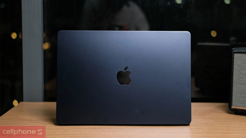 Macbook M2 có bao nhiêu loại RAM, Ổ cứng