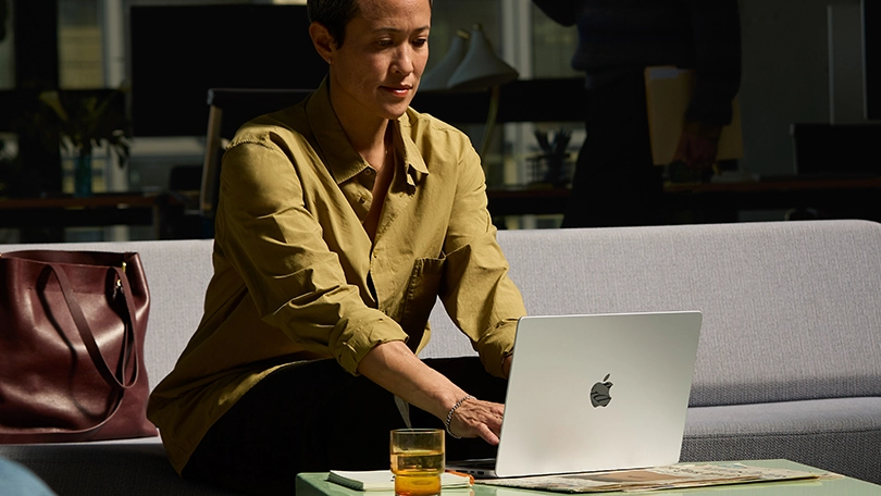 Thiết kế Macbook Pro M4 Pro 14 inch 12CPU 16GPU 24GB 1TB 2024