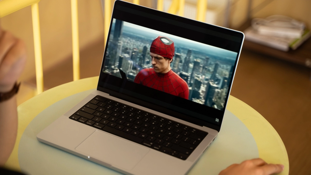 Màn hình MacBook Pro M5 Pro