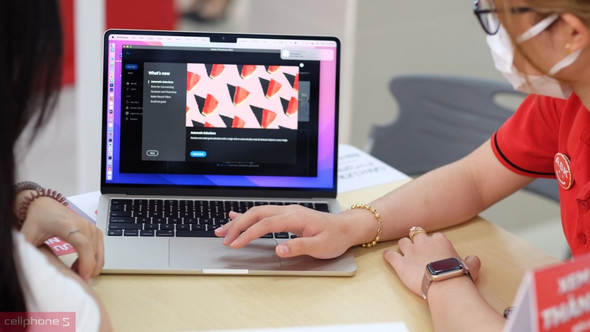 Có hỗ trợ cài đặt phần mềm và giao hàng không