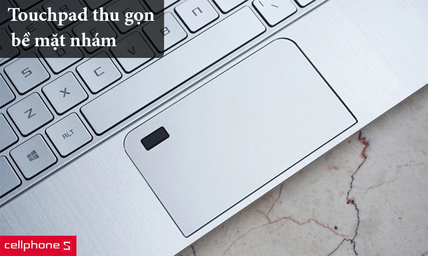Touchpad được thu gọn để phù hợp với kích thước của máy