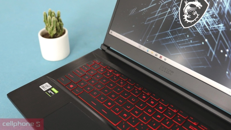 Nên mua laptop 15.6 inch thương hiệu nào?