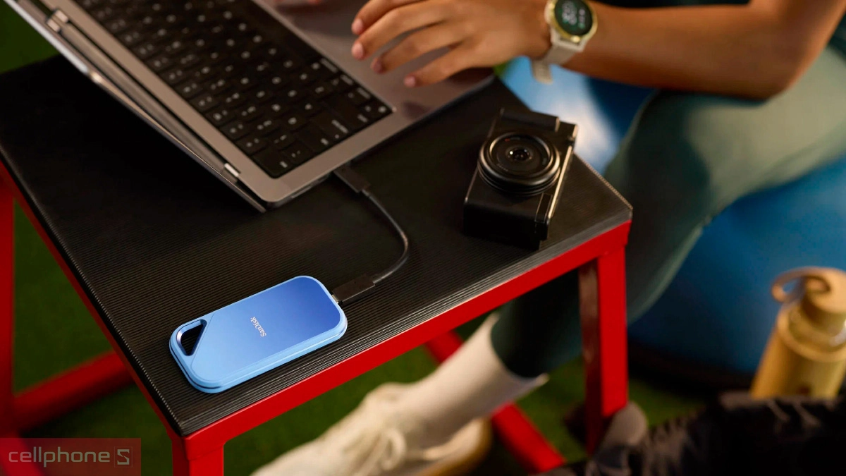 Dung lượng ổ cứng di động SSD SanDisk Creator Pro Portable 2000MBs 2TB