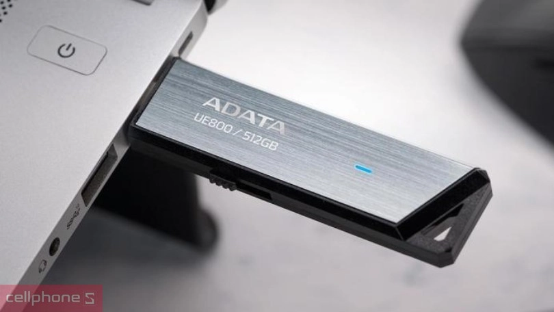 Kết nối trên ổ cứng di động Adata UE800 USB 3.2 Gen 2 512GB
