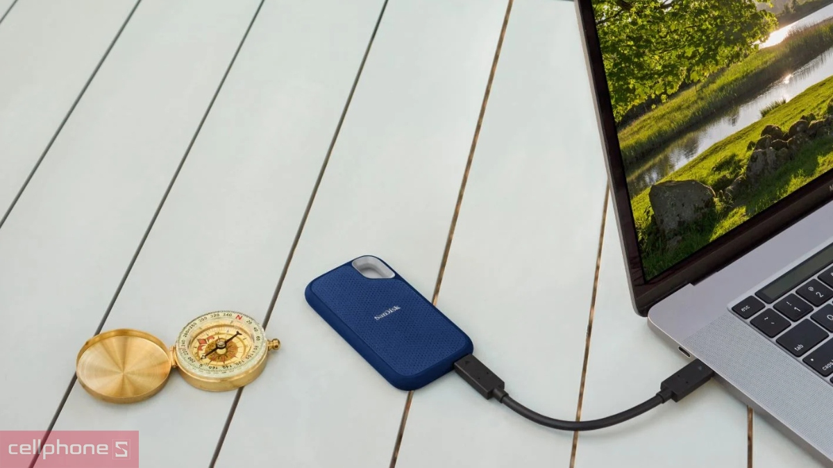 Chuẩn ổ cứng di động SSD Sandisk E61 Extreme Portable Royal Blue
