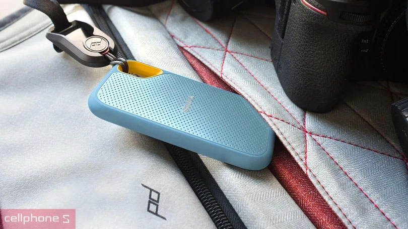 Ổ cứng di động SSD Sandisk E61 Extreme V2 Sky Blue 2TB – Tốc độ cao, lưu trữ siêu tốc