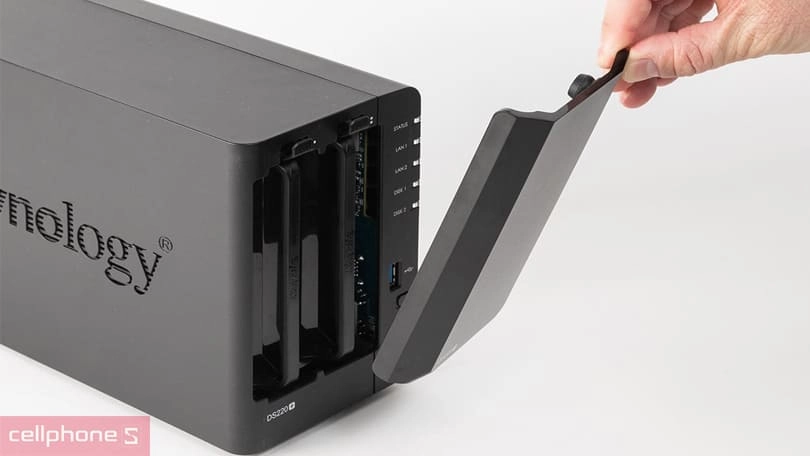 Ổ cứng lưu trữ vật lý trong NAS