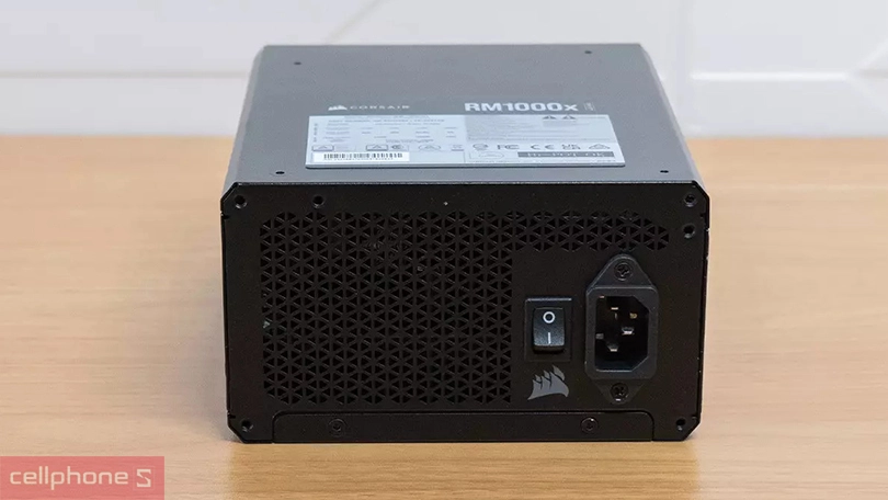 Nguồn máy tính Corsair RM1000X Shift - Năng lượng vượt trội, làm mát hiệu quả