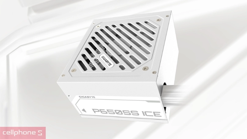 Nguồn máy tính Gigabyte P650SS ICE 650W chuẩn 80 Plus Bạc, cáp phẳng gọn gàng