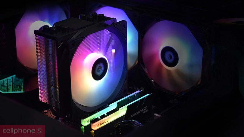 Thiết kế mạnh mẽ, phối màu đồng bộ