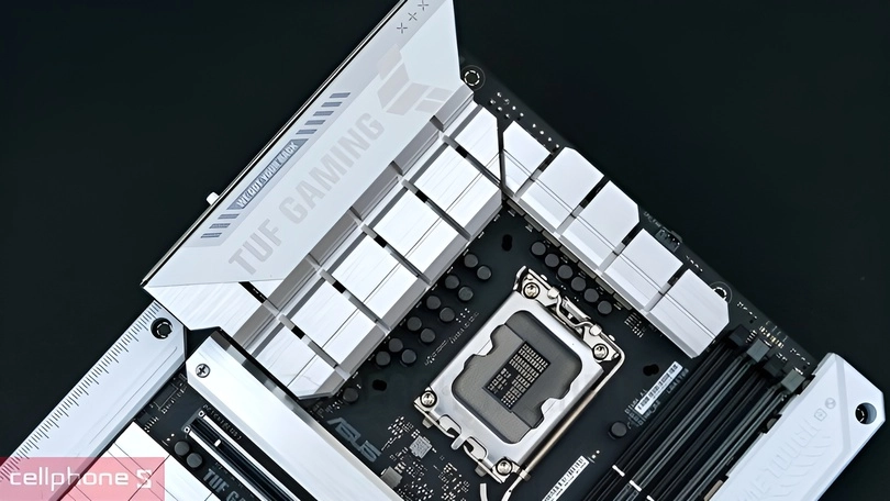 Thiết kế mainboard ASUS TUF Gaming Z790-BTF WIFI D5