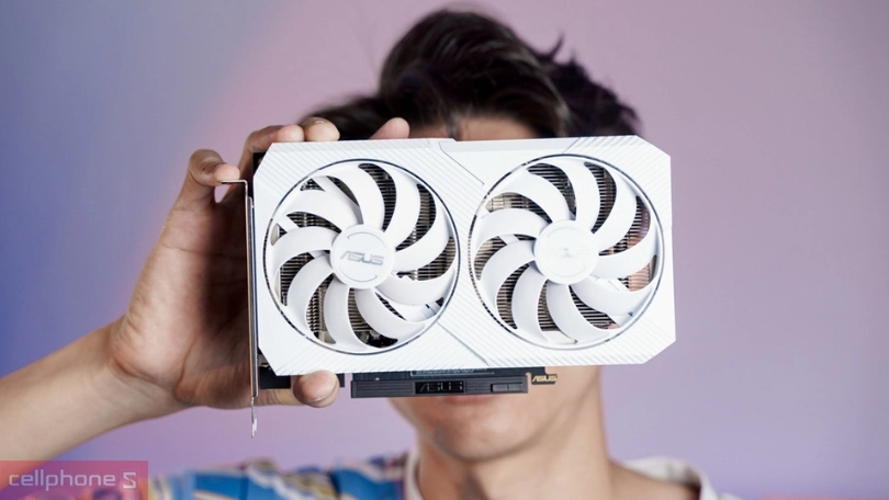Quạt tản nhiệt trên VGA Asus Dual RTX 3060 12GB GDDR6
