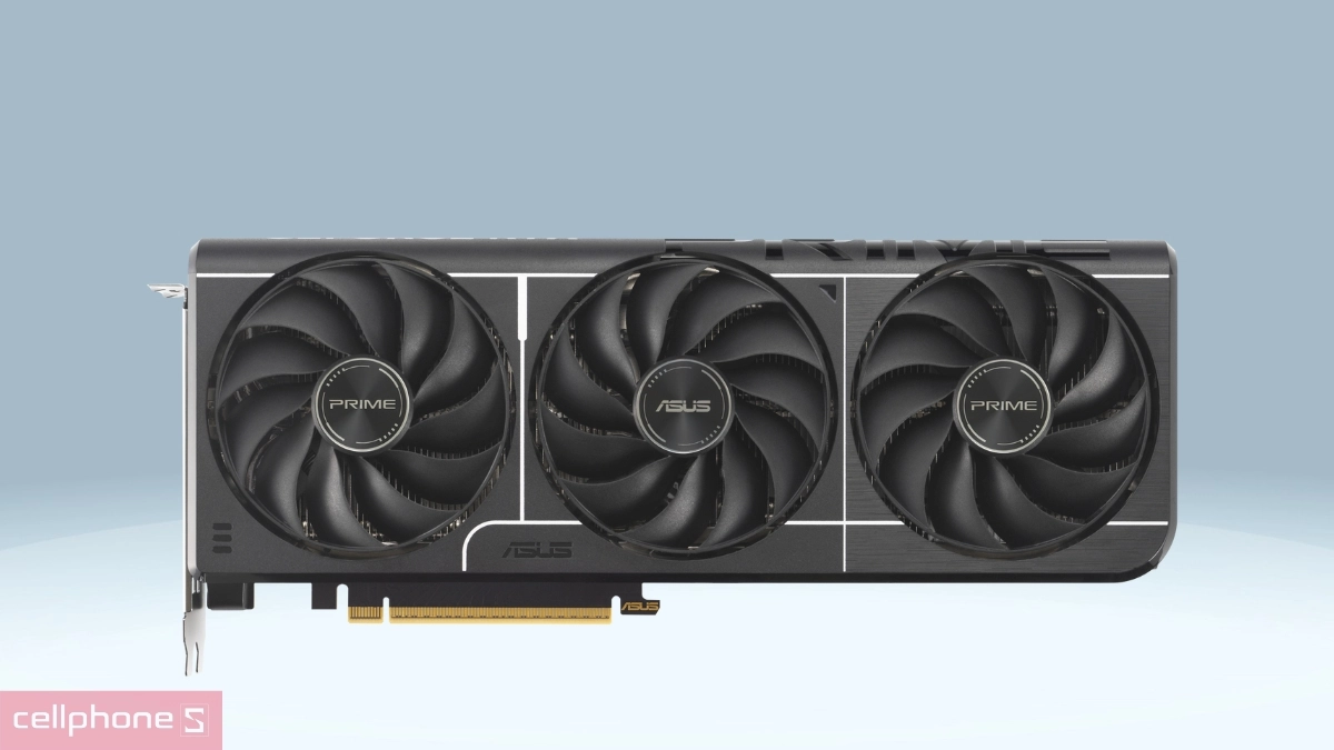 Làm mát hiệu quả với ba quạt Axial-tech cao cấp