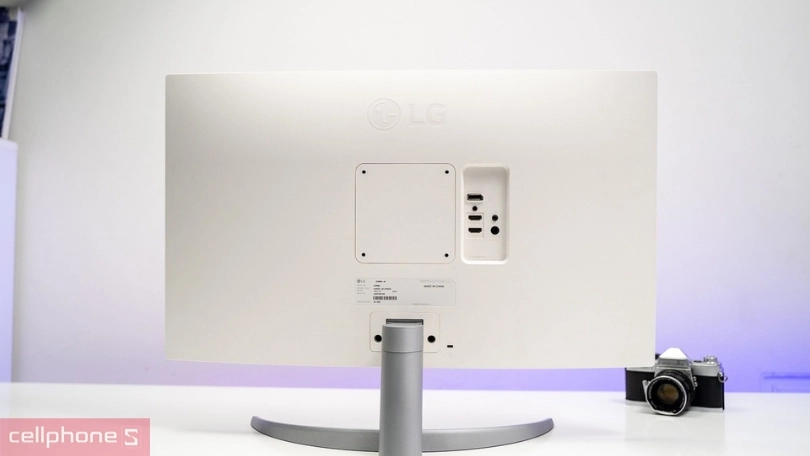 Màn hình LG UltraFine 27UP600-W 27 inch UHD 4K IPS - Giúp bạn quan sát rõ đến từng chi tiết