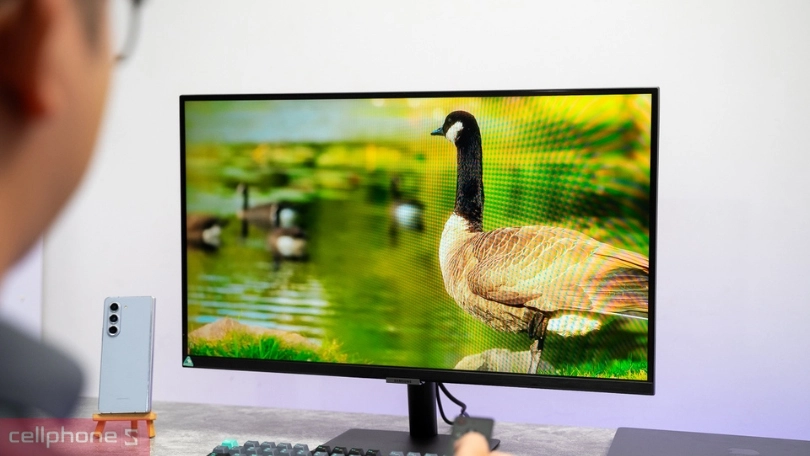 Tính năng truy cập từ xa, điều khiển giọng nói, tính năng Auto Source Switch +