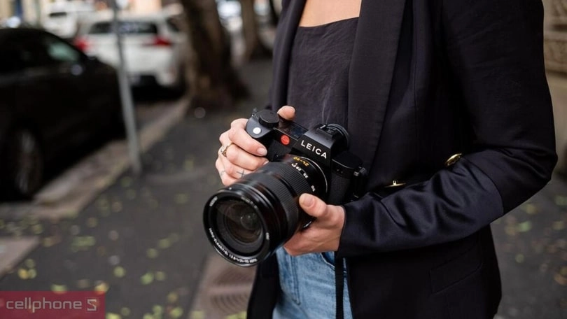 Máy chụp ảnh Leica được trang bị cảm biến hàng đầu