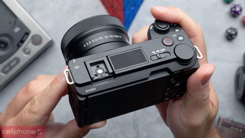 Tại sao nên chọn Sony ZV-E10?