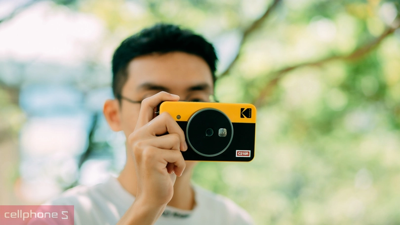 Cấu tạo và cách hoạt động của máy chụp ảnh lấy liền