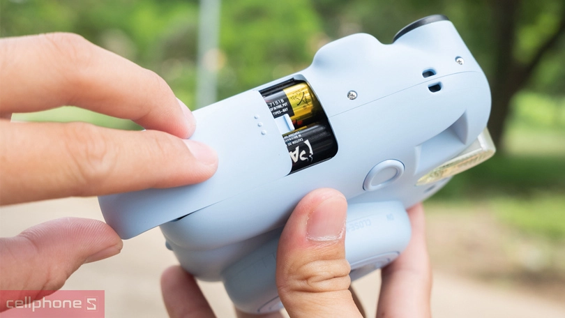 Lưu ý khi sử dụng máy chụp ảnh lấy liền