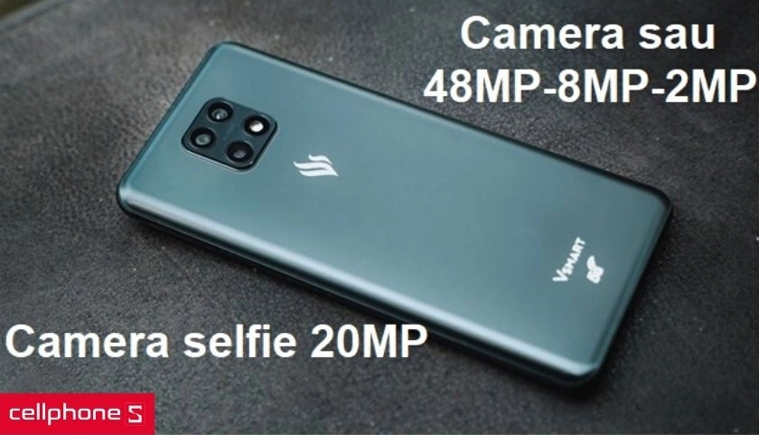 Cụm 3 camera sau độ phân giải cao và camera trước 20MP