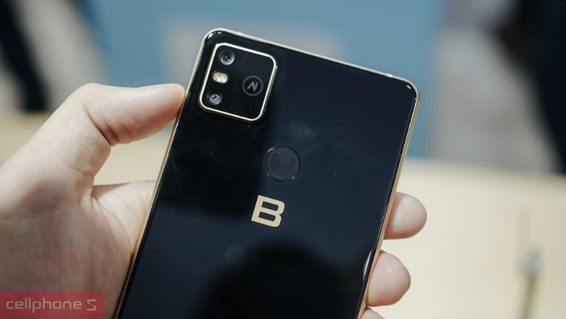 Thiết kế thời thượng, cao cấp hơn những gì được mong đợi Thiết kế thời thượng, cao cấp hơn những gì được mong đợi