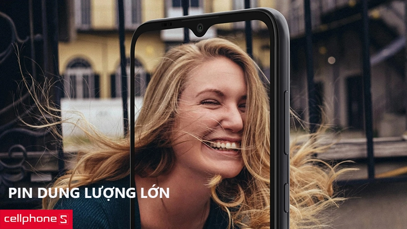 Hoạt động bền bỉ bởi viên pin lớn, sạc nhanh siêu tốc