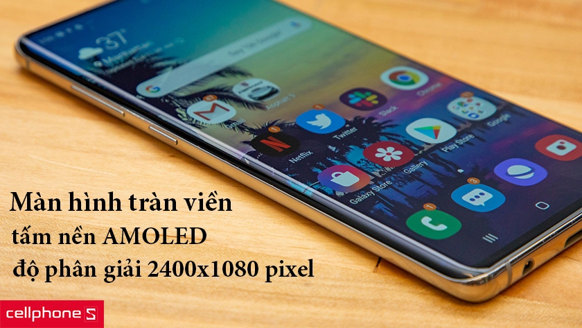 Màn hình tràn viền, tấm nền AMOLED đi cùng độ phân giải 2400 x 1080 pixel