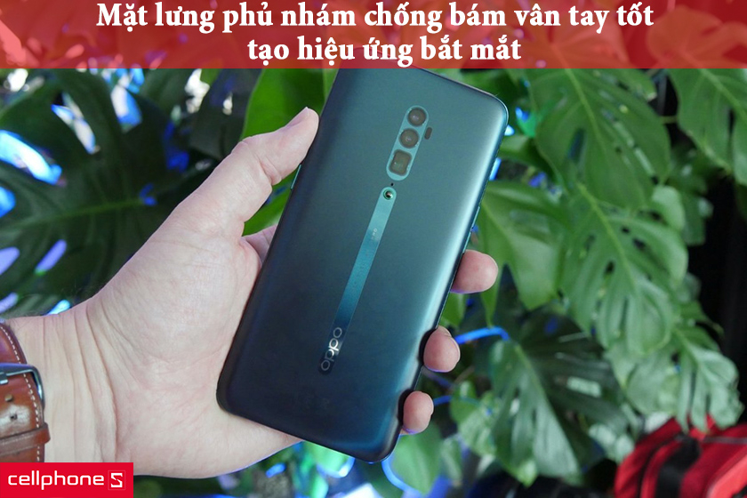 Thiết kế tinh tế, mặt lưng nhám mờ