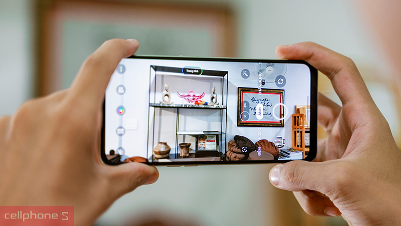 CHUYÊN GIA CHÂN DUNG: Bừng sáng khoảnh khắc đêm với Reno8 CHUYÊN GIA CHÂN DUNG: Bừng sáng khoảnh khắc đêm với Reno8