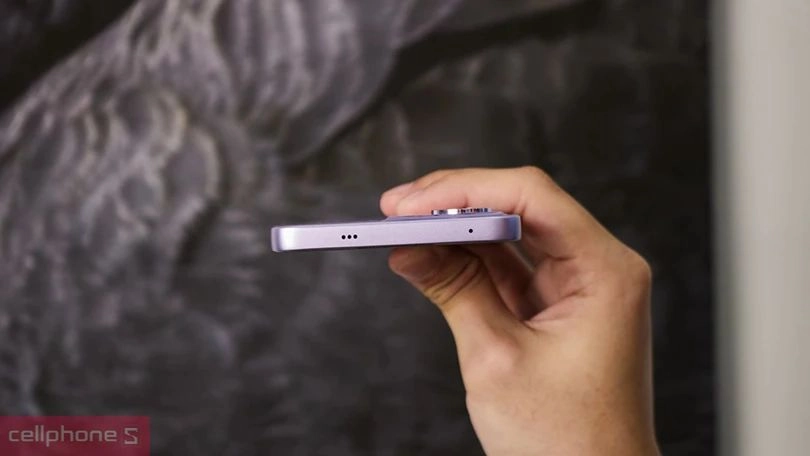 Điện thoại OPPO Reno13 thiết kế viền mỏng nhẹ