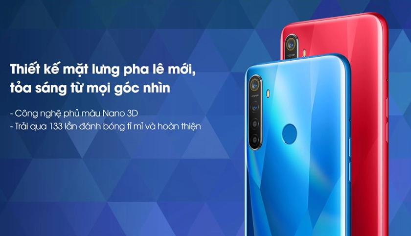 Thiết kế nhựa cứng sơn giả kính hiệu ứng pha lê sang trọng cùng cảm giác cầm nắm tốt