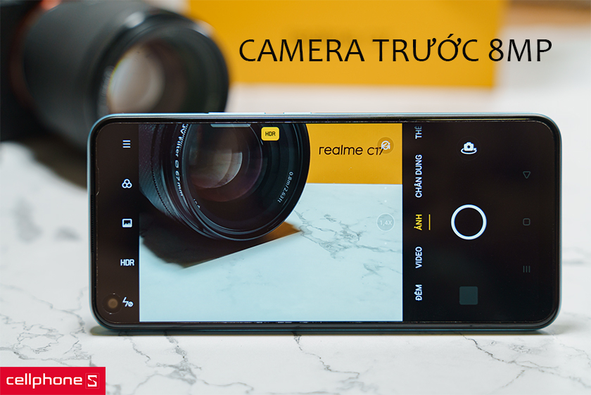 Bốn camera sau chụp góc siêu rộng, macro, camera selfie 13MP