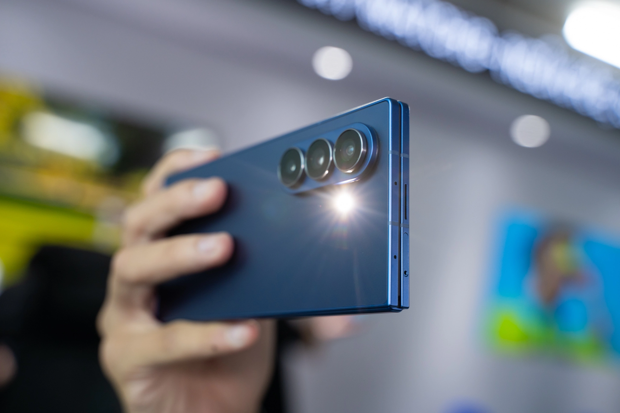 Hình ảnh thực tế Samsung Galaxy Z Fold 7 về camera