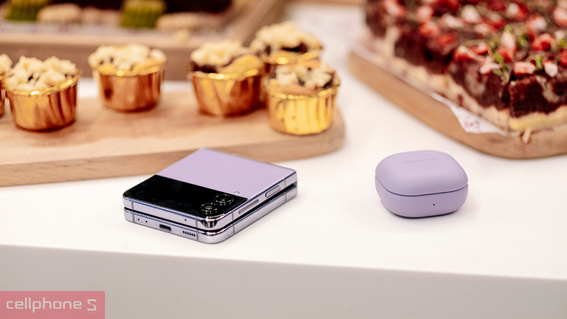 Đánh giá Samsung Galaxy Z Flip 4