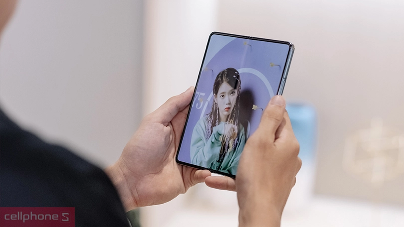 Samsung Galaxy Z Fold 4