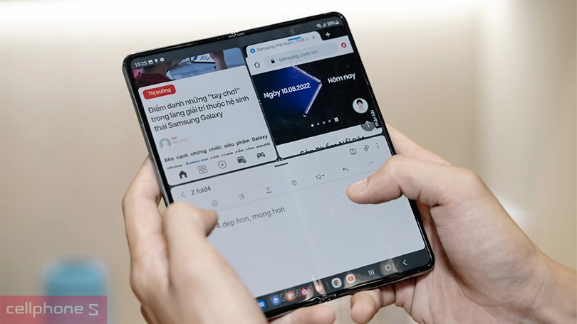 Samsung Galaxy Z Fold 4