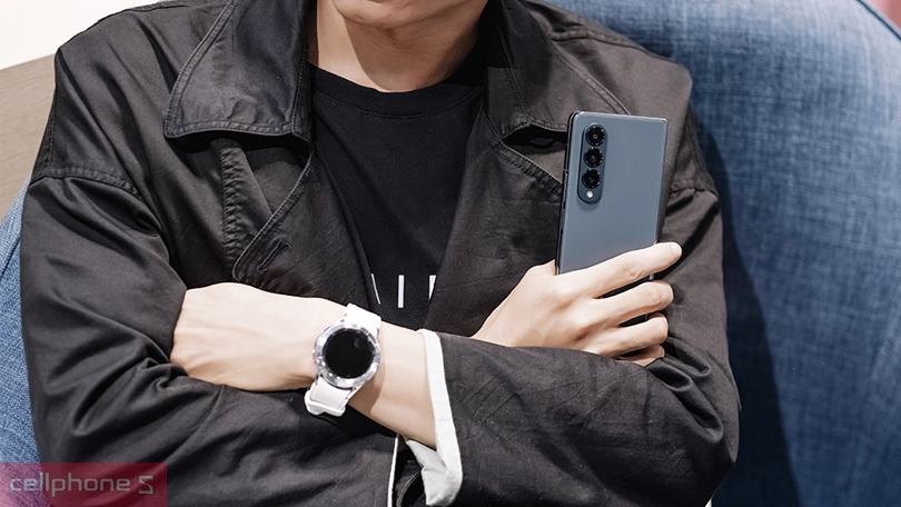 Samsung Galaxy Z Fold 4