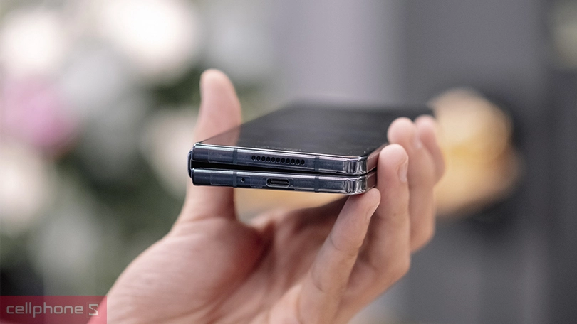 Samsung Galaxy Z Fold 4