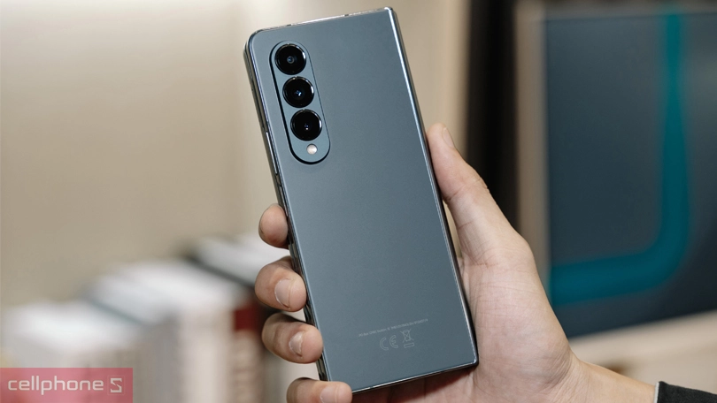 Samsung Galaxy Z Fold 4