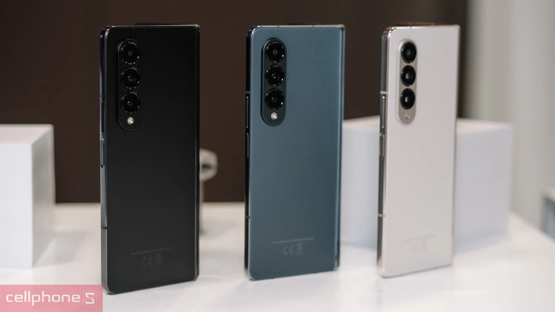 Samsung Galaxy Z Fold 4