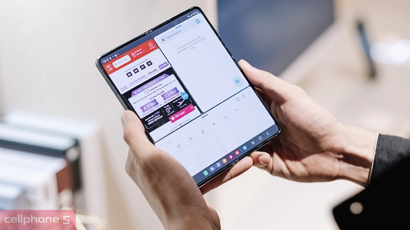 Samsung Galaxy Z Fold 4