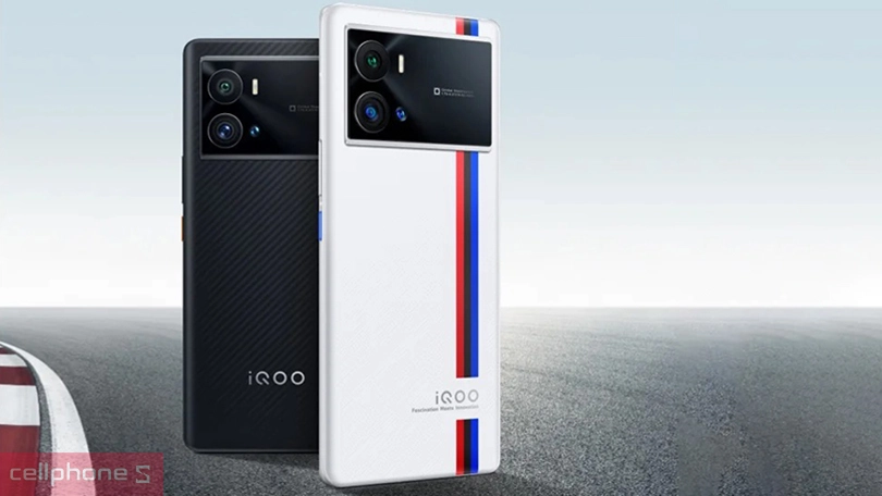 Màn hình rộng 6.78 inch cùng tấm nền AMOLED