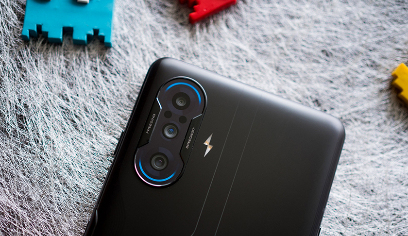 Dung lượng pin cực trâu cho bạn thỏa sức chiến game cùng đồng đội