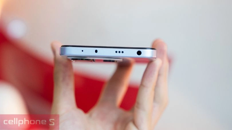 Thiết kế viền màn hình  trước Redmi Note 14 tinh tế