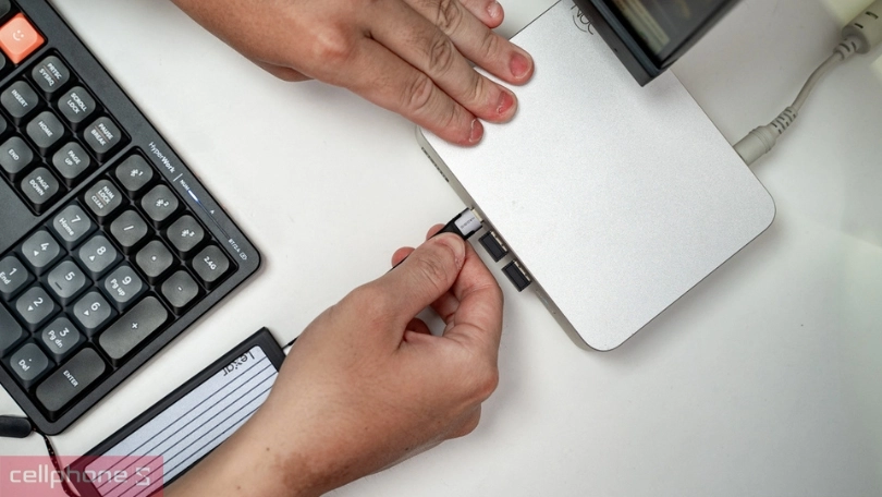 Máy tính PC mini Asus NUC 14 PRO+ Revel Canyon White U7 gọn nhẹ, mạnh mẽ