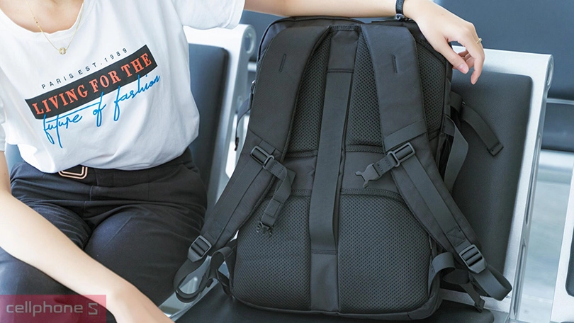 Balo laptop Tomtoc Travel Backpack 40L (A82-F01D) đa năng với độ bền chuẩn quân đội