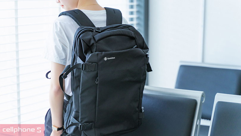 Balo laptop Tomtoc Travel Backpack 40L (A82-F01D) đa năng với độ bền chuẩn quân đội